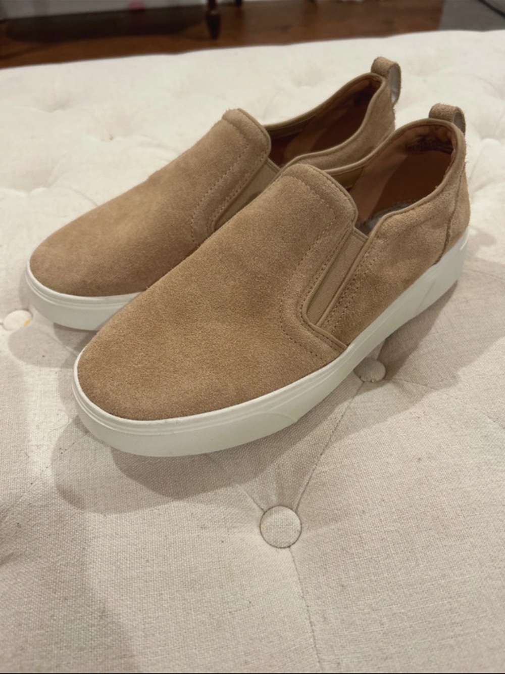 NEW Vionic Suede Slip-on Shoes